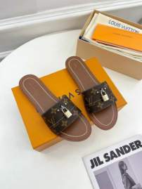 Picture of Louis Vuitton Slippers _SKULVsz35-41mnf318631